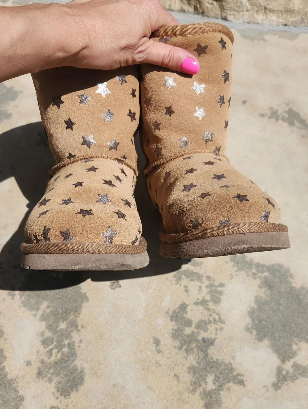Ugg Classic Short II Boot Chestnut Star Suede Size 4